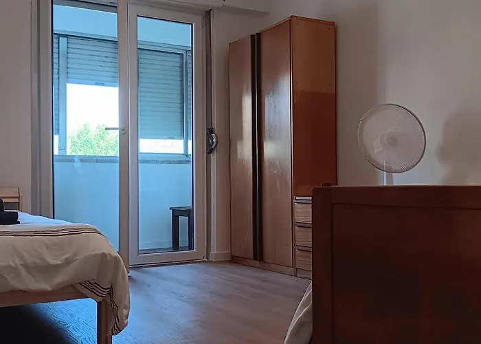 Quarto em Acomodações Particulares Carriche 3 Lisboa