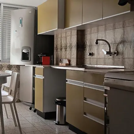 Δωμάτια σε οικογενειακή κατοικία Carriche 3