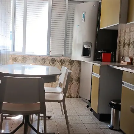Δωμάτια σε οικογενειακή κατοικία Carriche 3 Lisboa